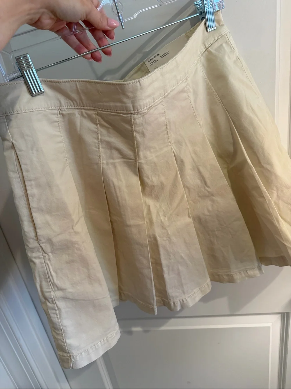 American Eagle Outfitters Cream Pleated Mini Skirt